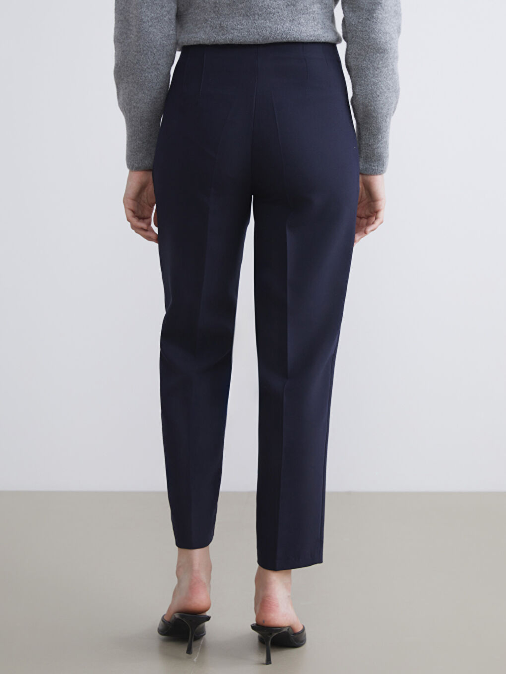 LCW ECO Slim Fit Women's Trousers -W5FP07Z8-YB0