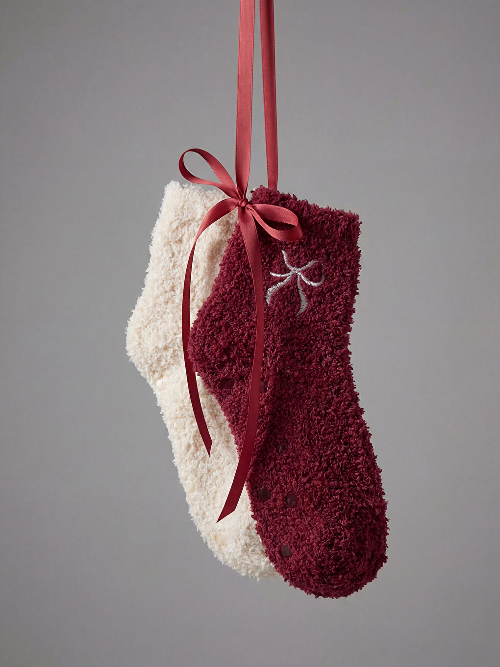 Embroidered Non-Slip Sole Women's Home Socks 2 Pack