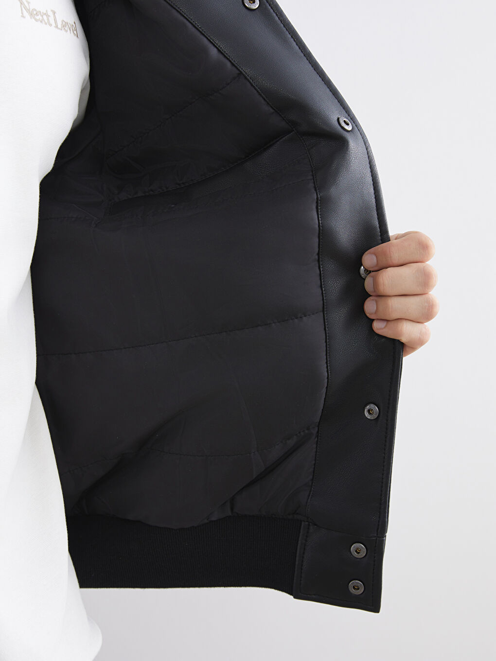 Siyah Kolej Yaka Nakışlı Erkek Deri Görünümlü Ceket-3