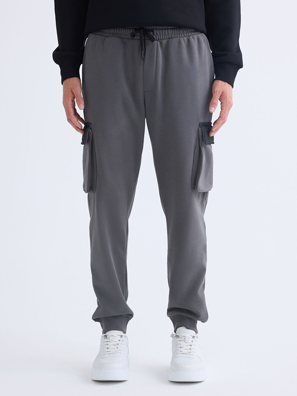 Standard Fit Jogger Sweatpants-1