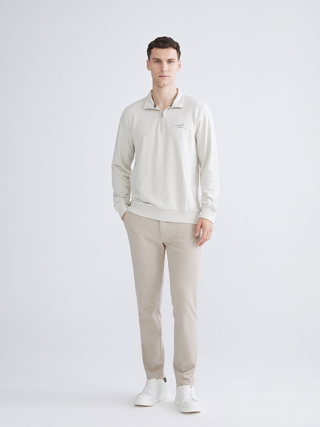 Bej Dik Yaka Baskılı Erkek Sweatshirt-1