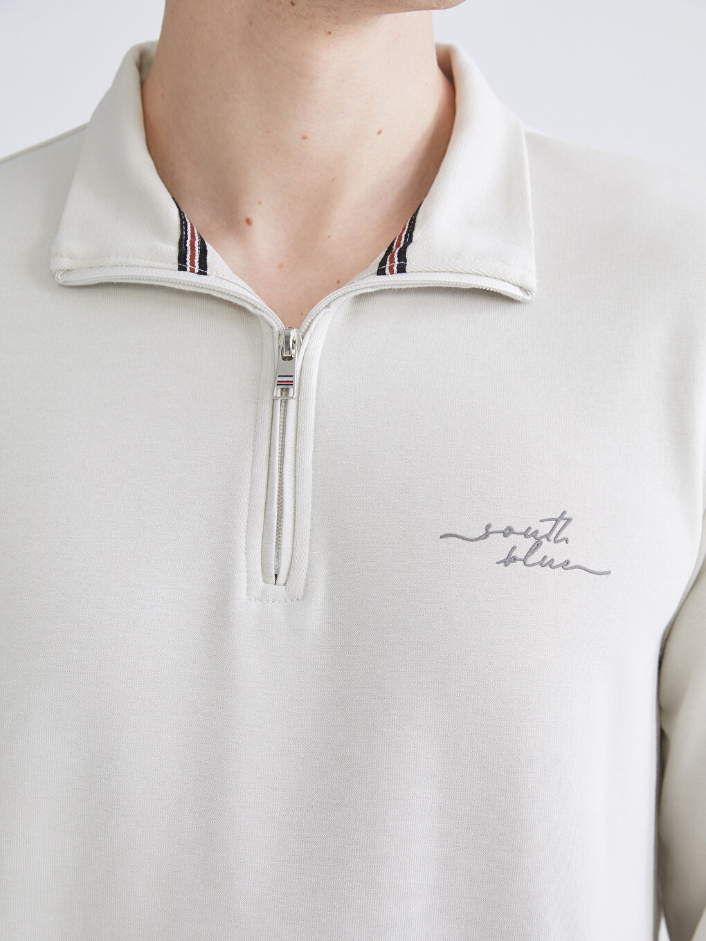 Bej Dik Yaka Baskılı Erkek Sweatshirt-2