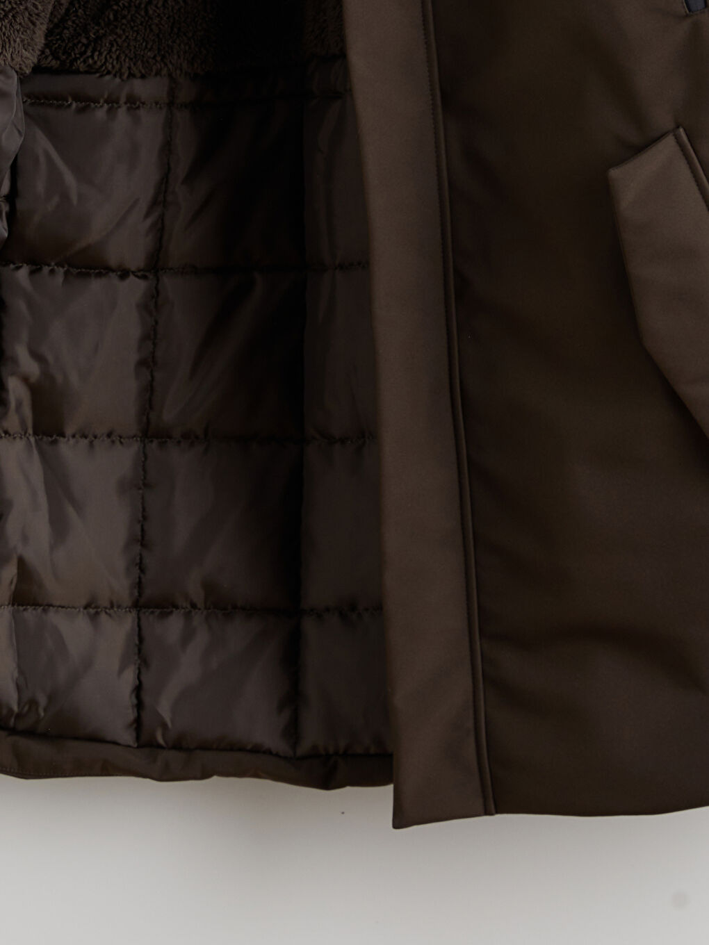 სტანდარტული უბრალო კაპიუშონიანი სქელი მამაკაცის პარკა-6