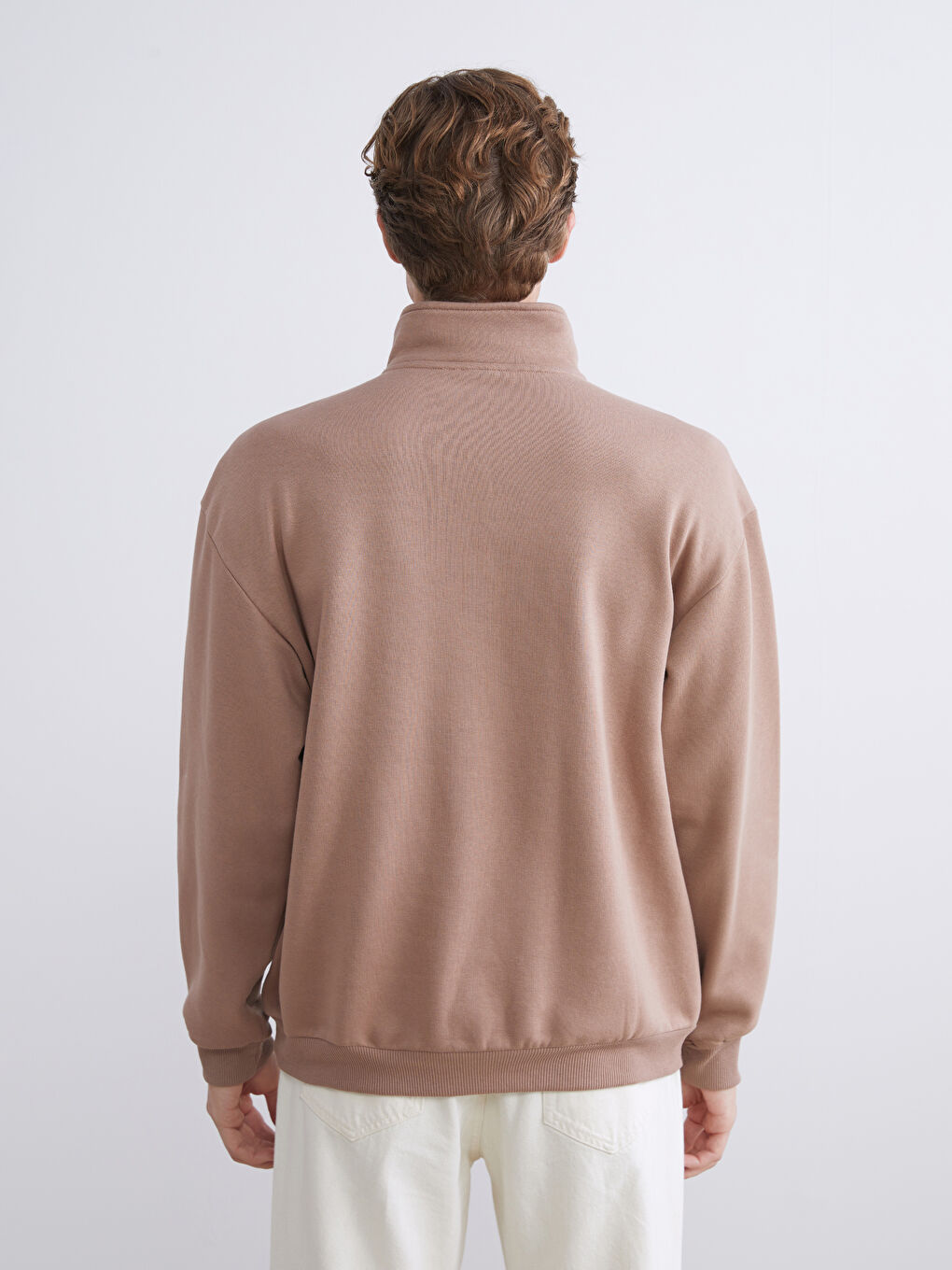 Kahverengi Fermuarlı Dik Yaka Erkek Sweatshirt-3