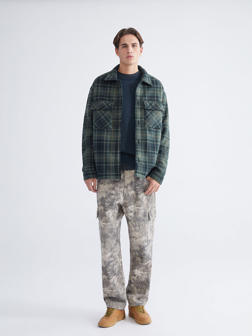 თავისუფალი ჭრის გრძელმკლავიანი მამაკაცის პერანგის ჟაკეტი-1