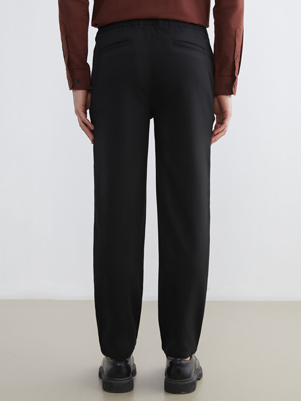 Siyah Standart Kalıp Erkek Pantolon-3