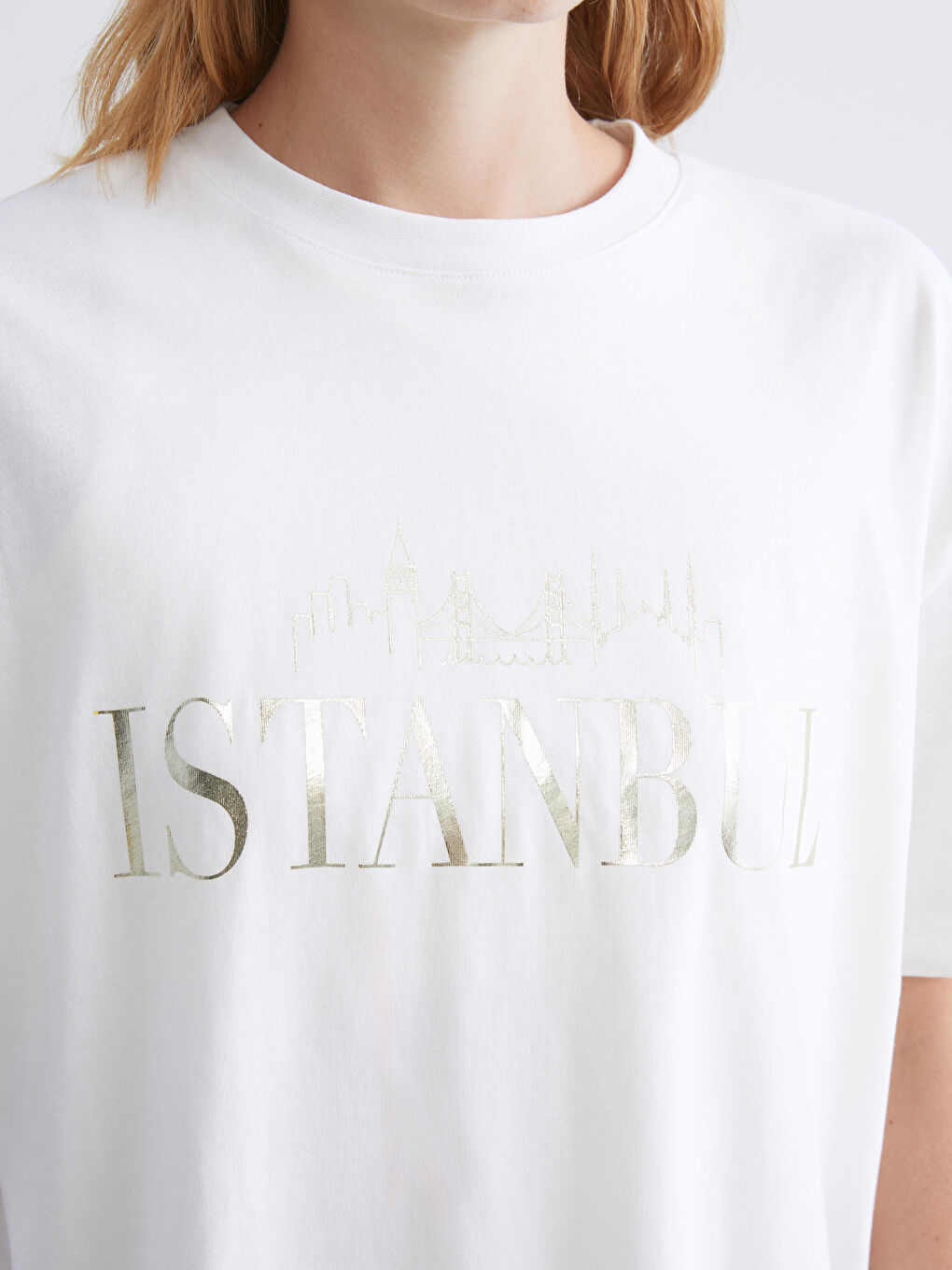 Beyaz Bisiklet Yaka İstanbul Baskılı Kadın Tişört-3