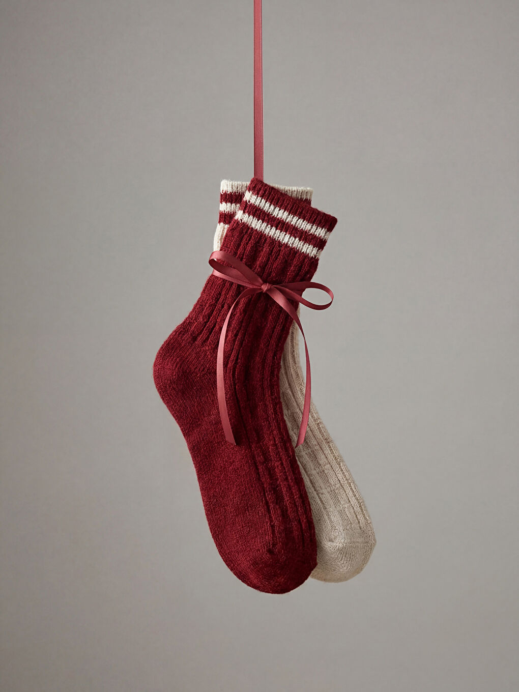 شرابات نسائية مخططة للكاحل - عبوة من 2