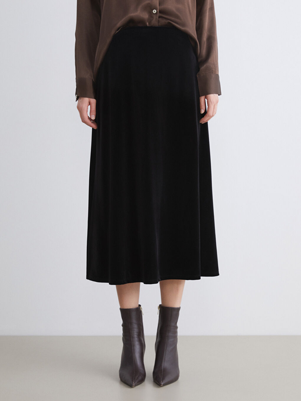 Woman BLACK Skirt-1