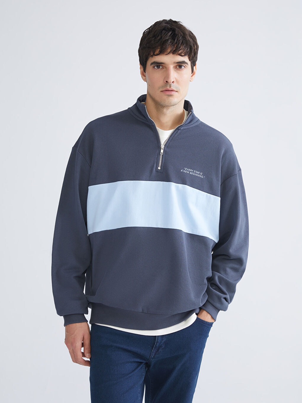 Lacivert Dik Yaka Uzun Kollu Baskılı Erkek Sweatshirt