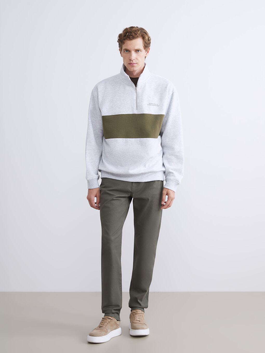 Haki Dik Yaka Uzun Kollu Baskılı Erkek Sweatshirt-1