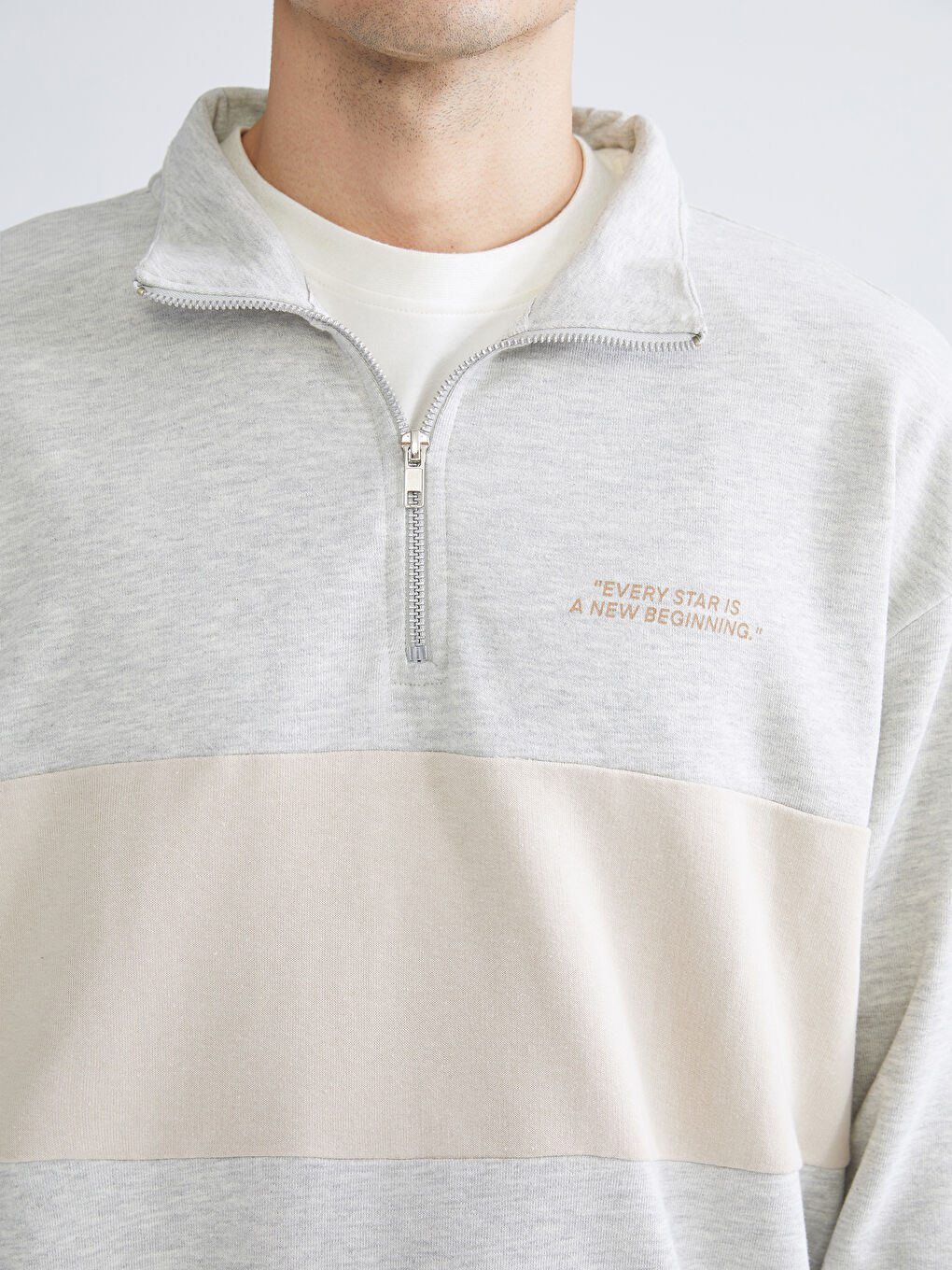 Gri Dik Yaka Uzun Kollu Baskılı Erkek Sweatshirt-2