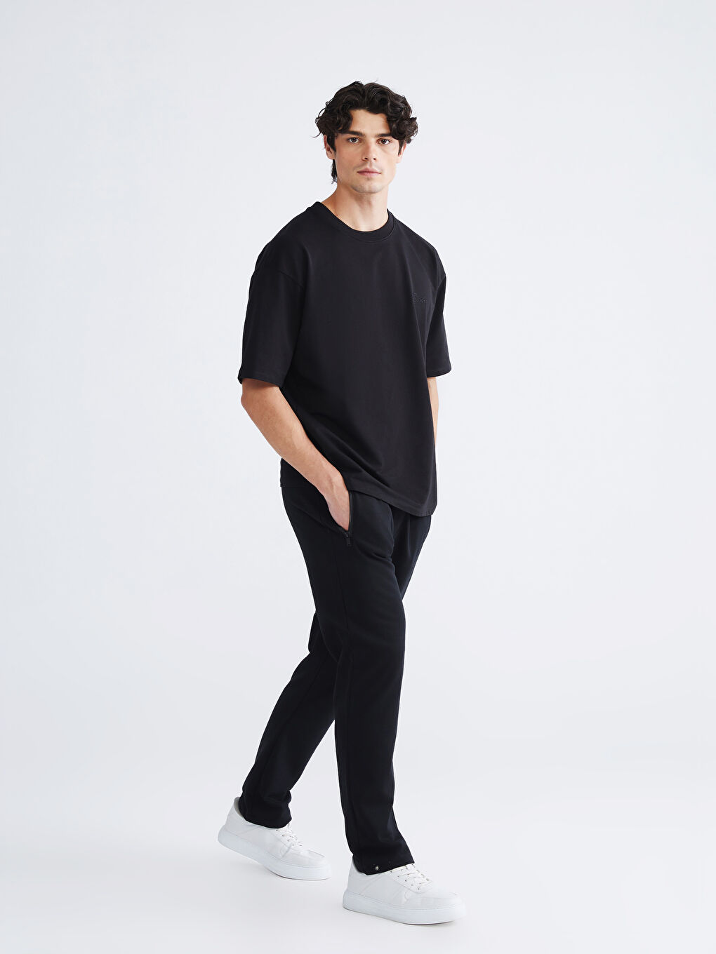 بنطلون رياضي للرجال بقصة عادية