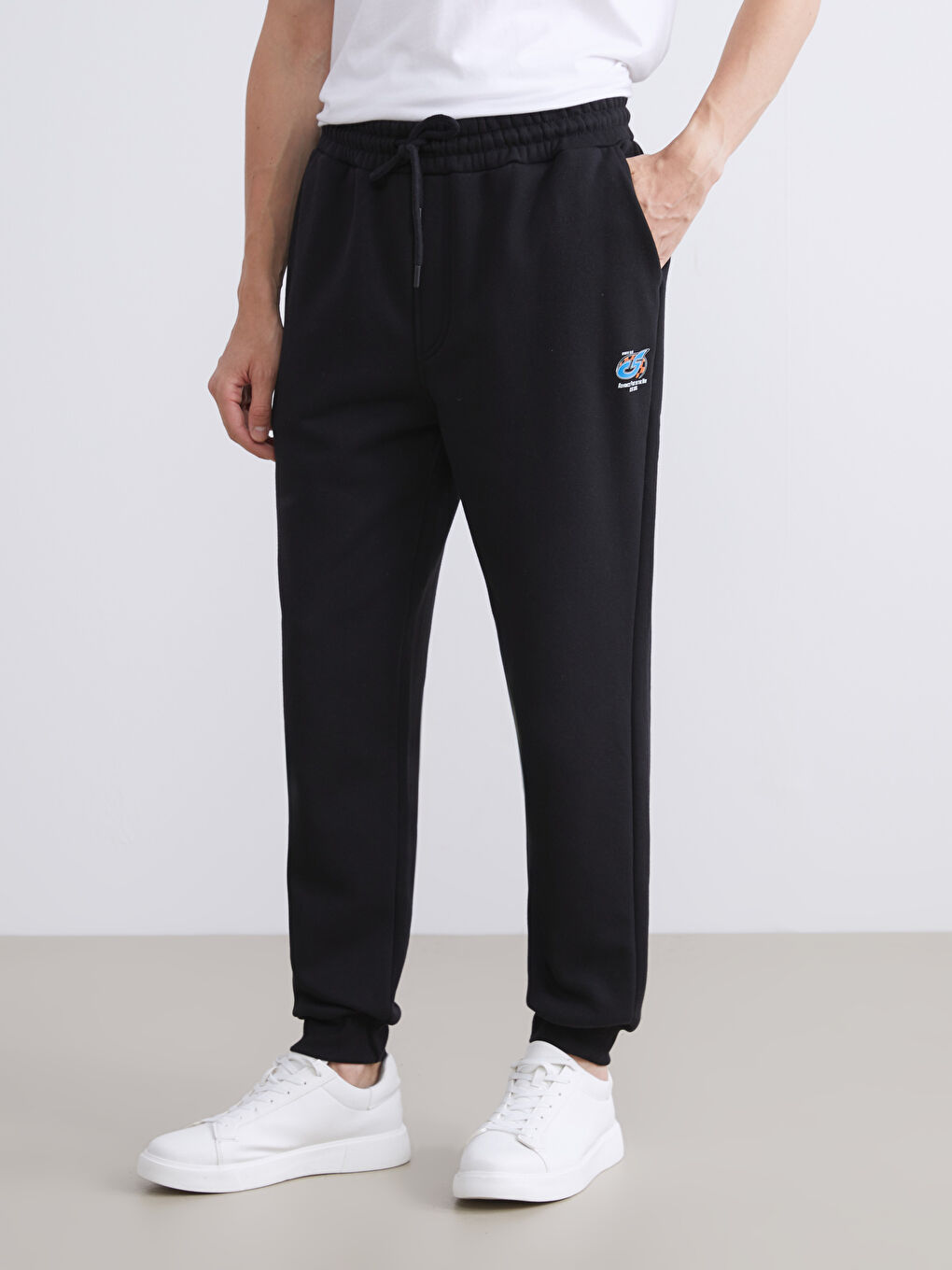 Standard Fit Men's Jogger Sweatpants-1