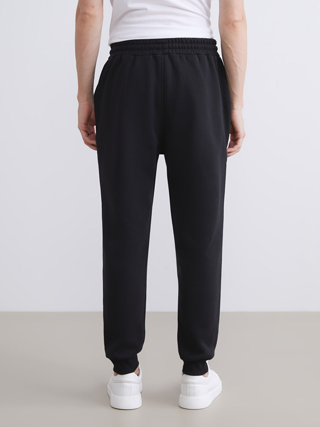 Standard Fit Men's Jogger Sweatpants-3