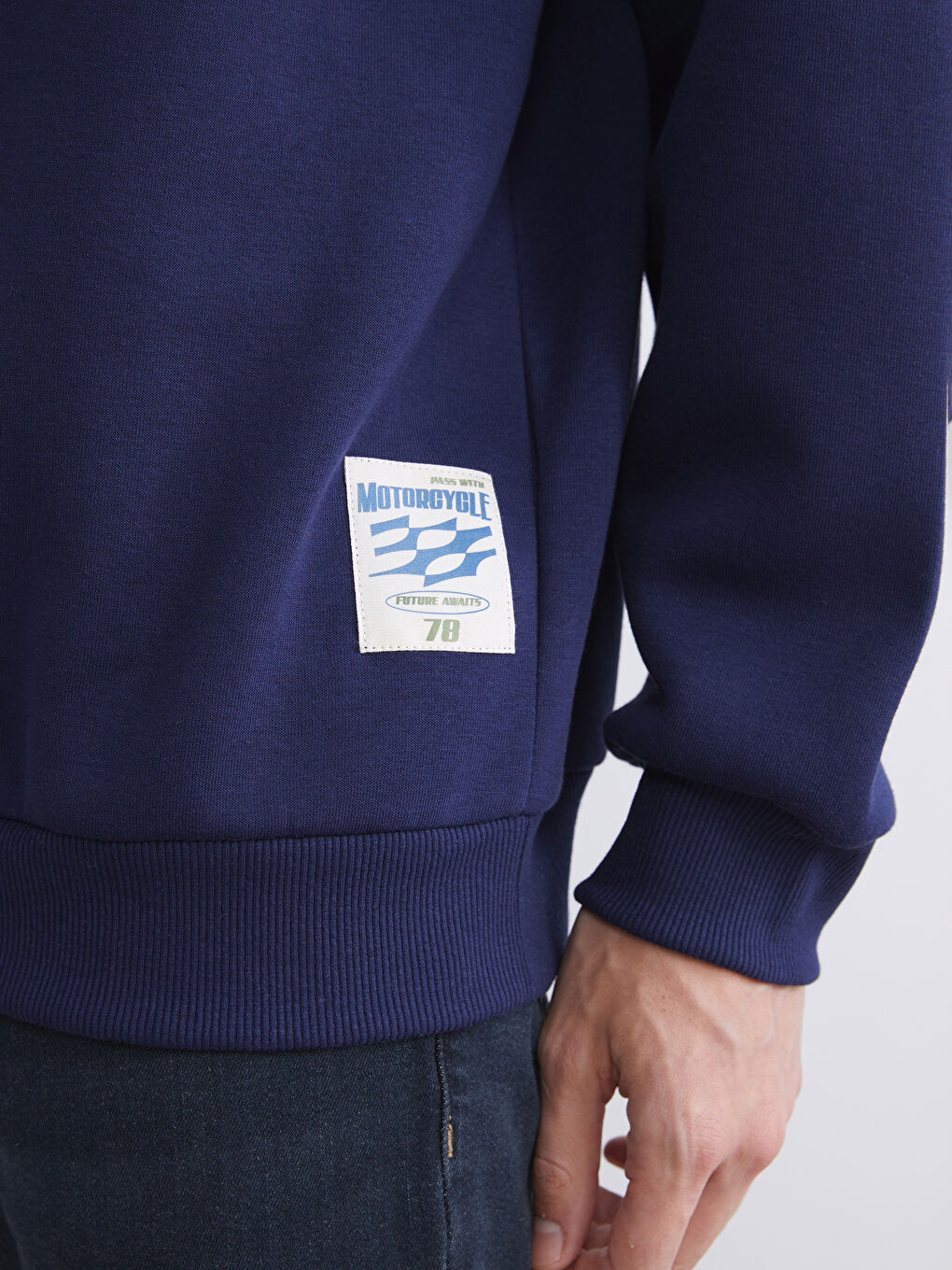 Lacivert Fermuarlı Dik Yaka Uzun Kollu Erkek Sweatshirt-3