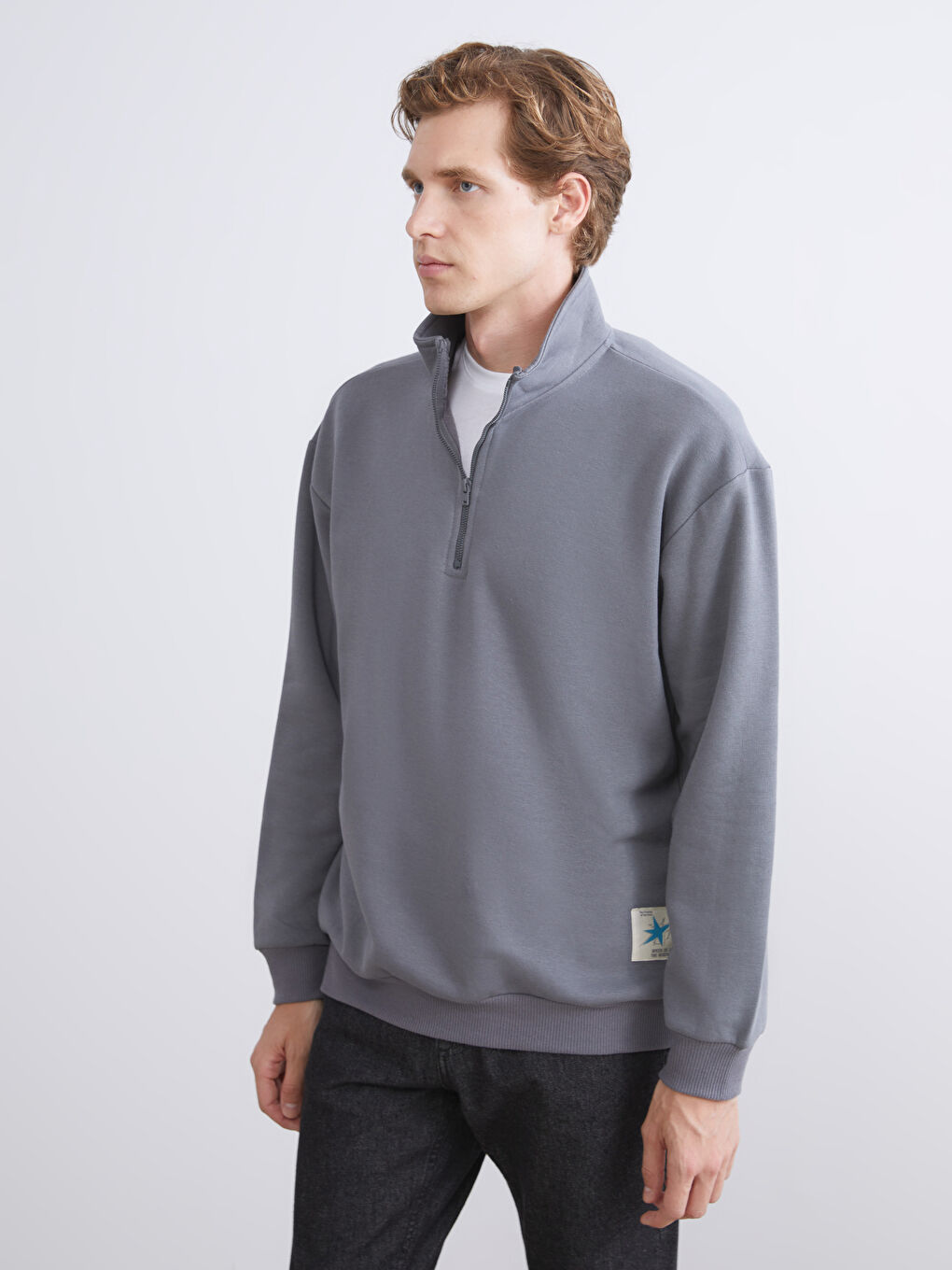 Gri Dik Yaka Baskılı Erkek Sweatshirt