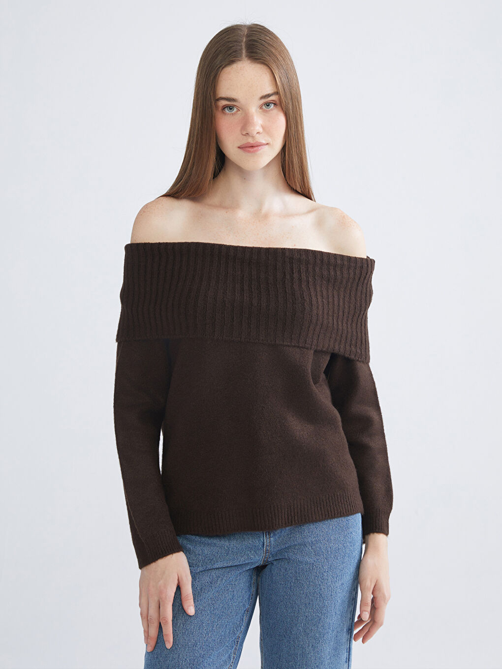 Kahverengi Kayık Yaka Kadın Triko Kazak-2