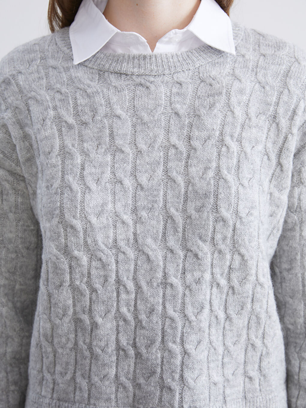 Gri Gömlek Yaka Kendinden Desenli Kadın Triko Kazak-2