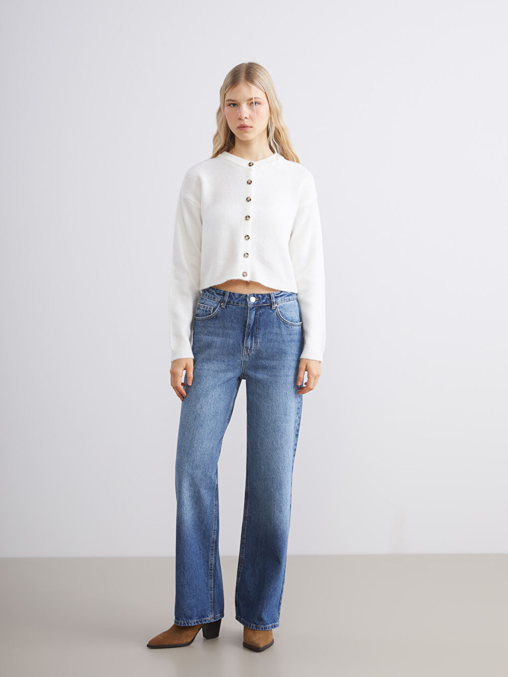 Crew Neck Women's Knitwear Cardigan-1