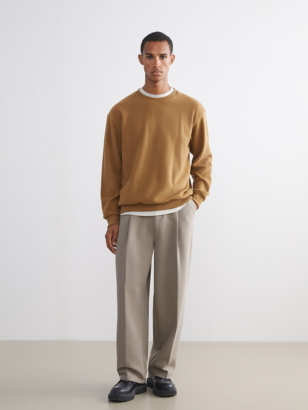 سويت شيرت ياقة دائرية للرجال-1