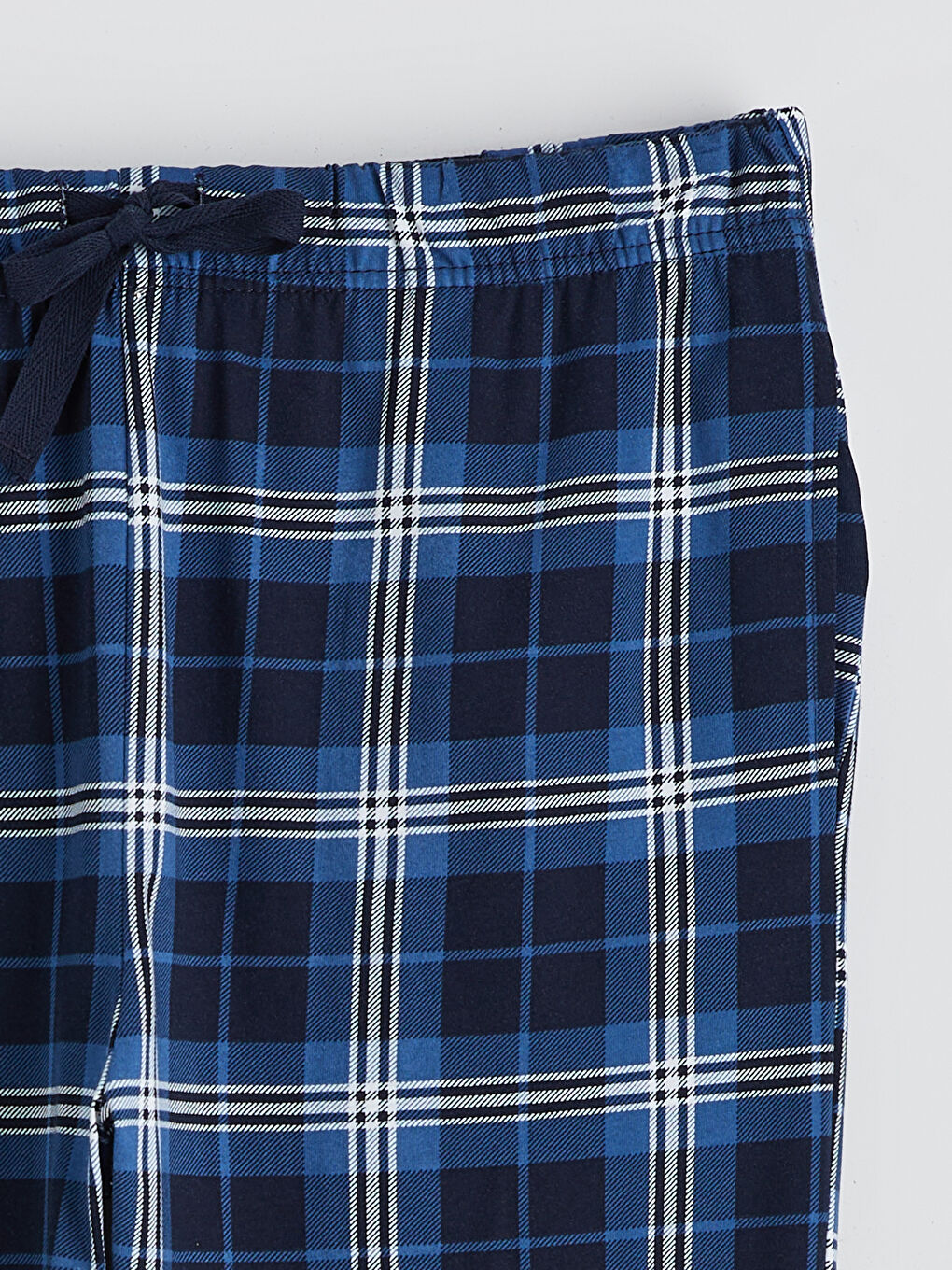 Plaid Men's Pajamas Set-4