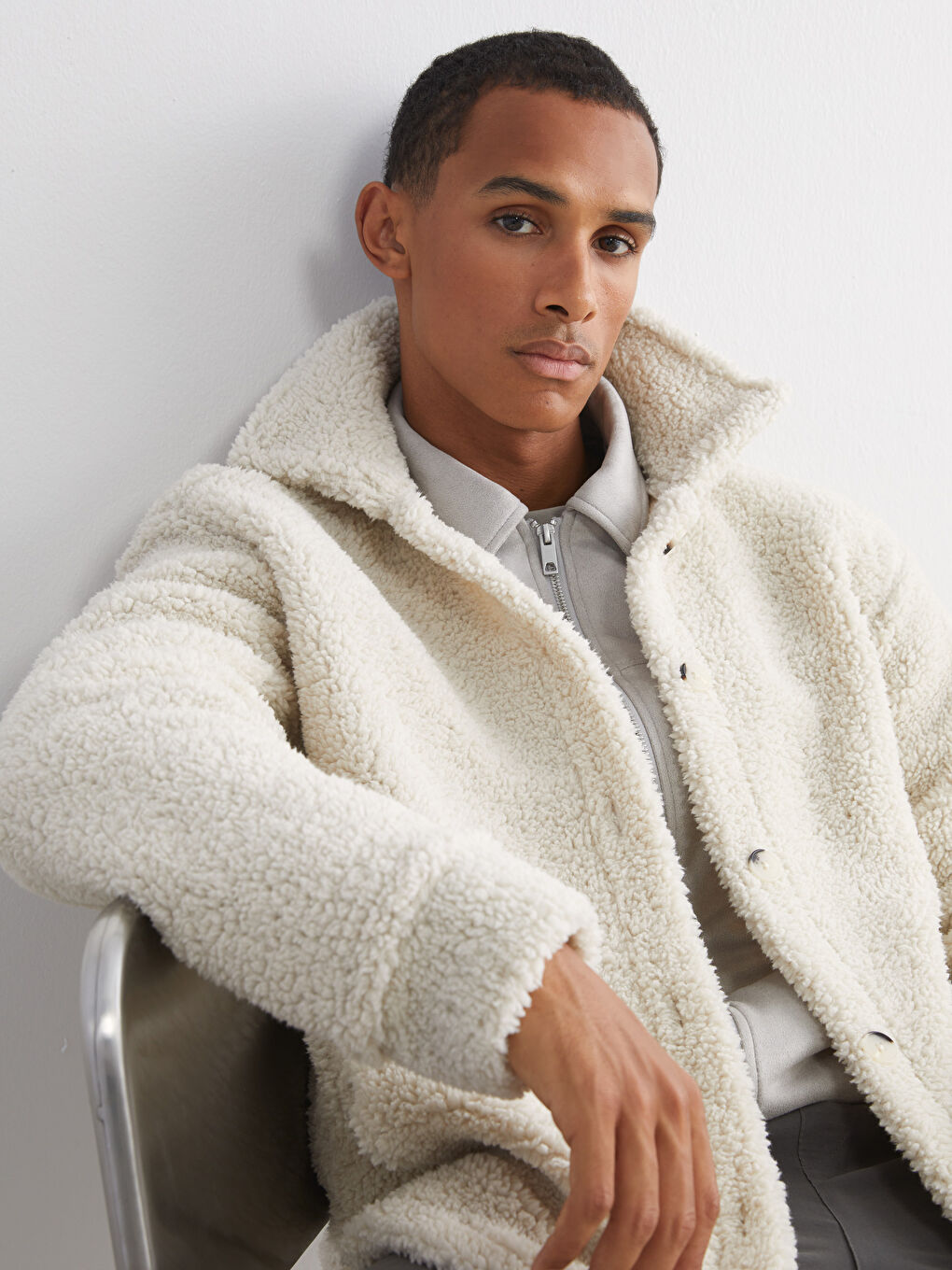 Ekru Standart Kalıp Gömlek Yaka Pelüş Erkek Mont-2