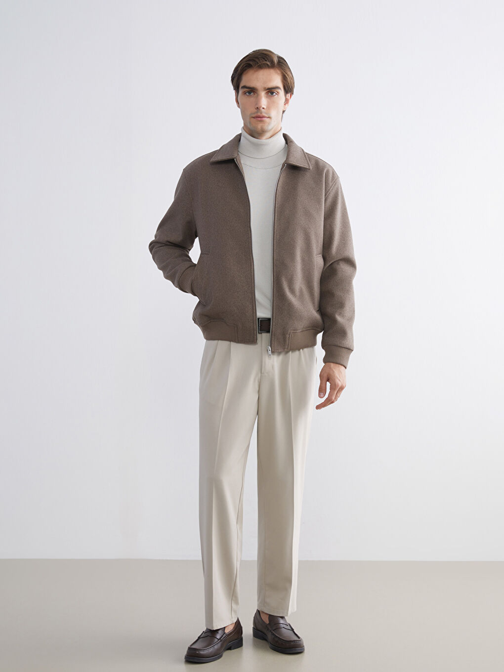 معطف رجال بياقة عادية وقصة عادية-5