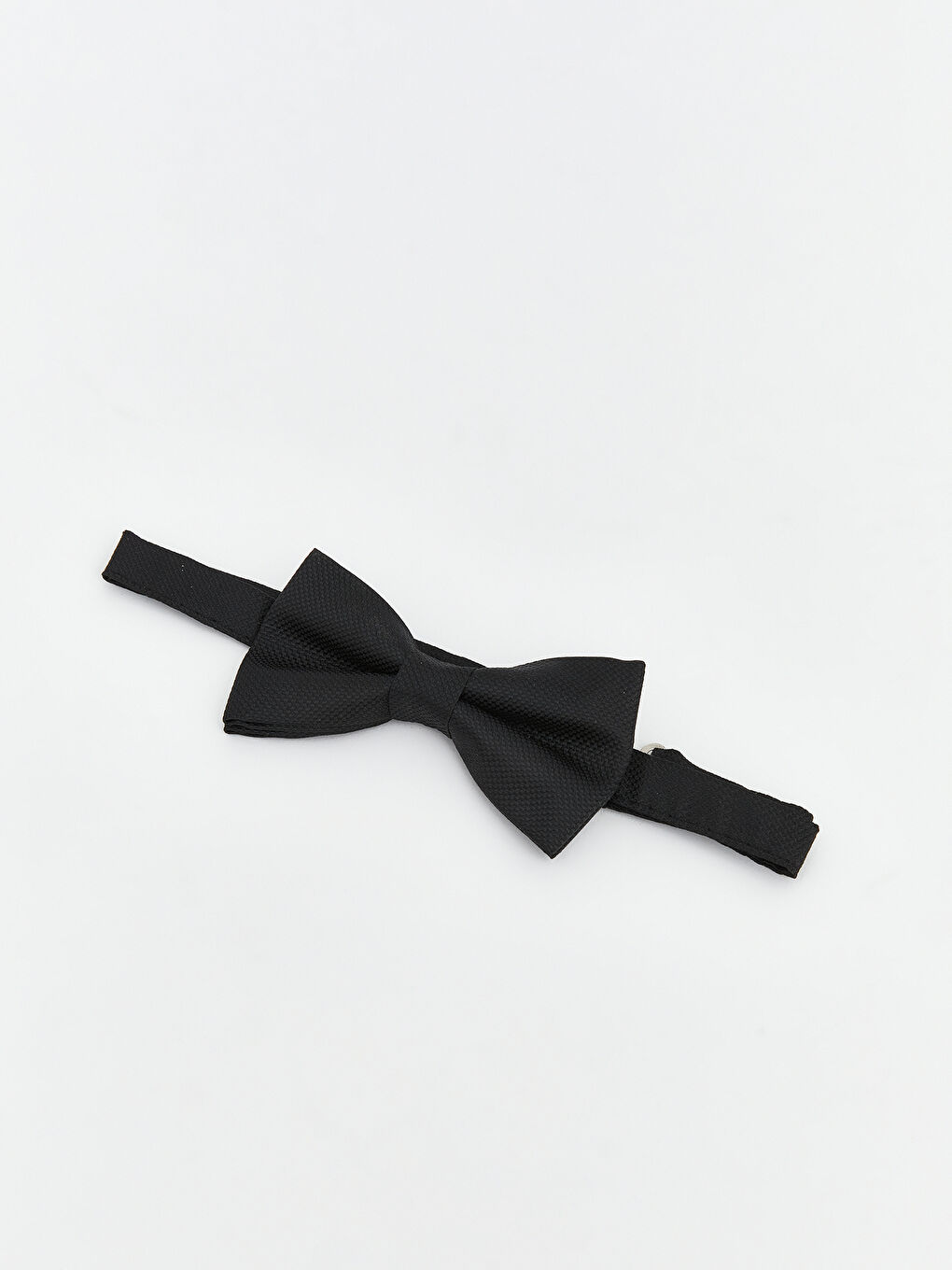 Adjustable Strapped Men's Bow Tie