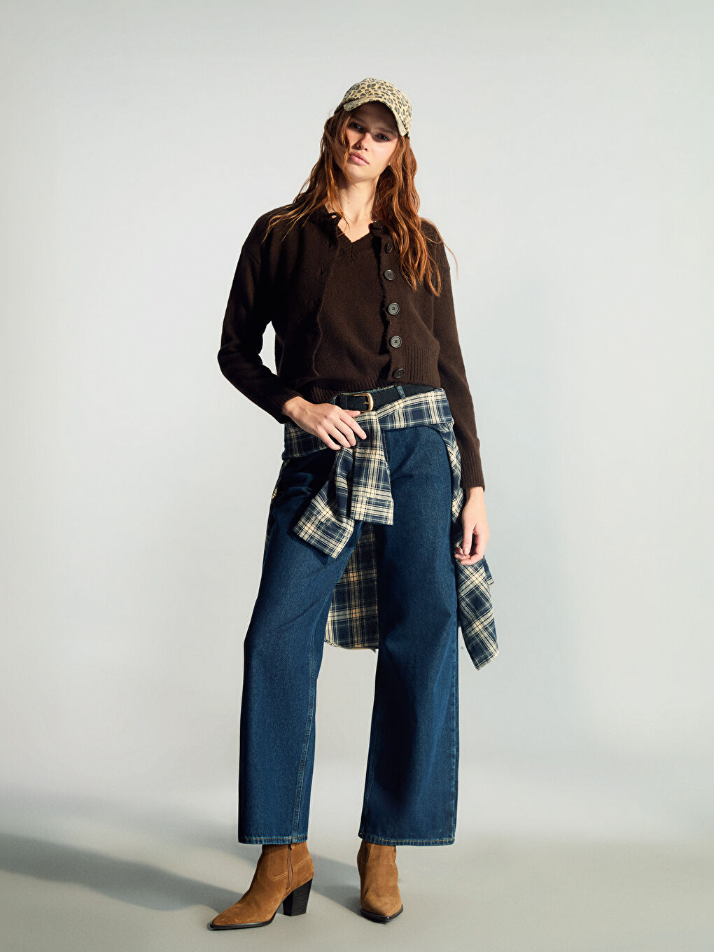 Kahverengi Bisiklet Yaka Kadın Triko Hırka-1