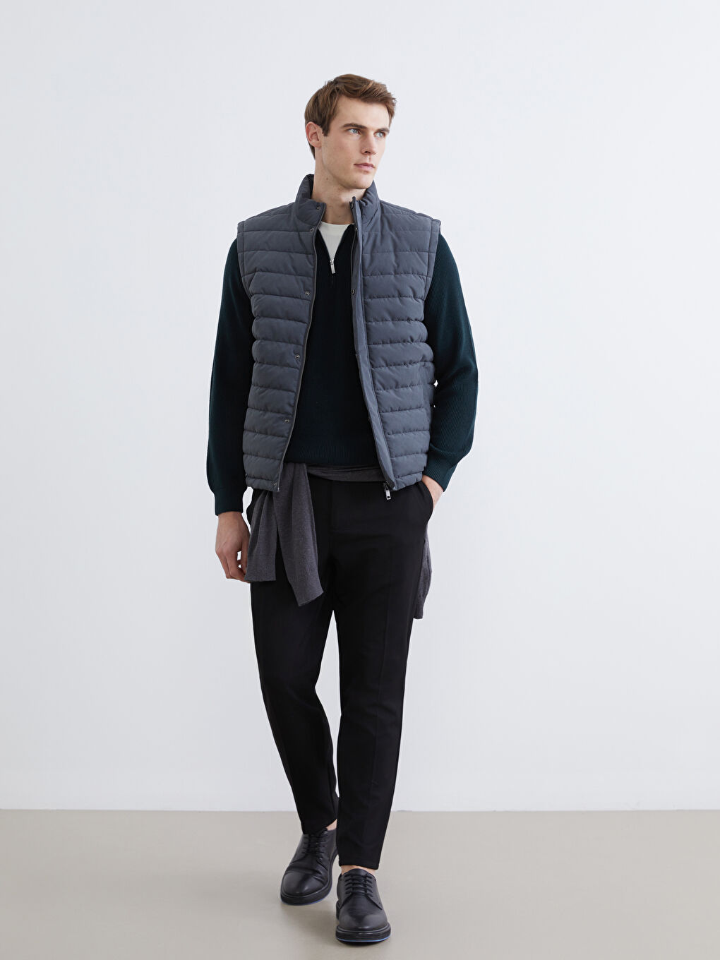 Antrasit Standart Kalıp Dik Yaka Erkek Şişme Yelek-1