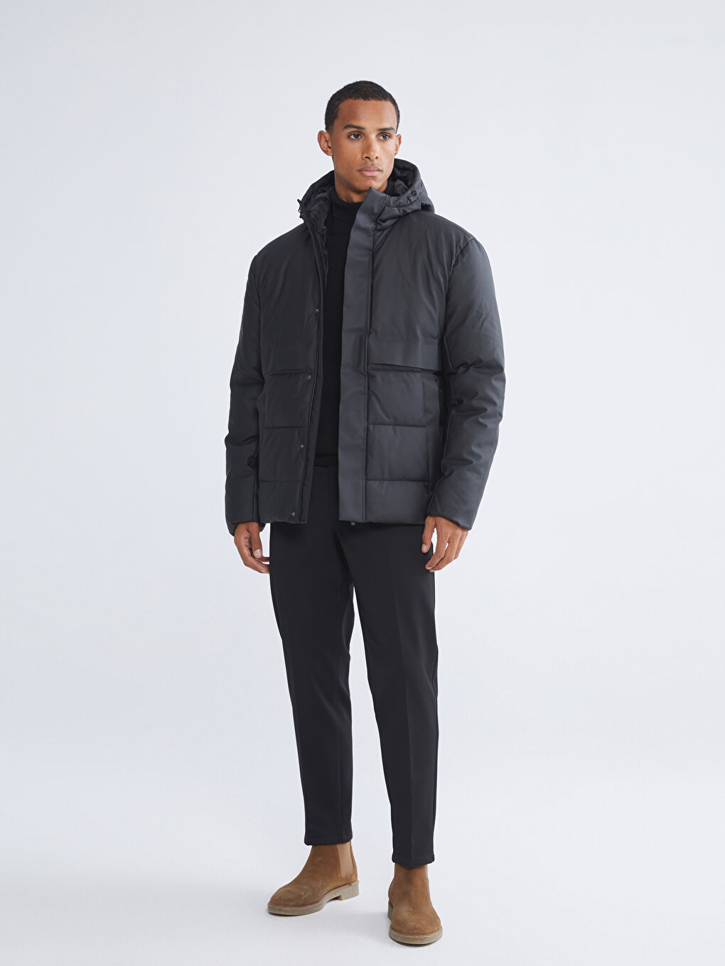 Мужской пуховик свободного кроя с капюшоном-1
