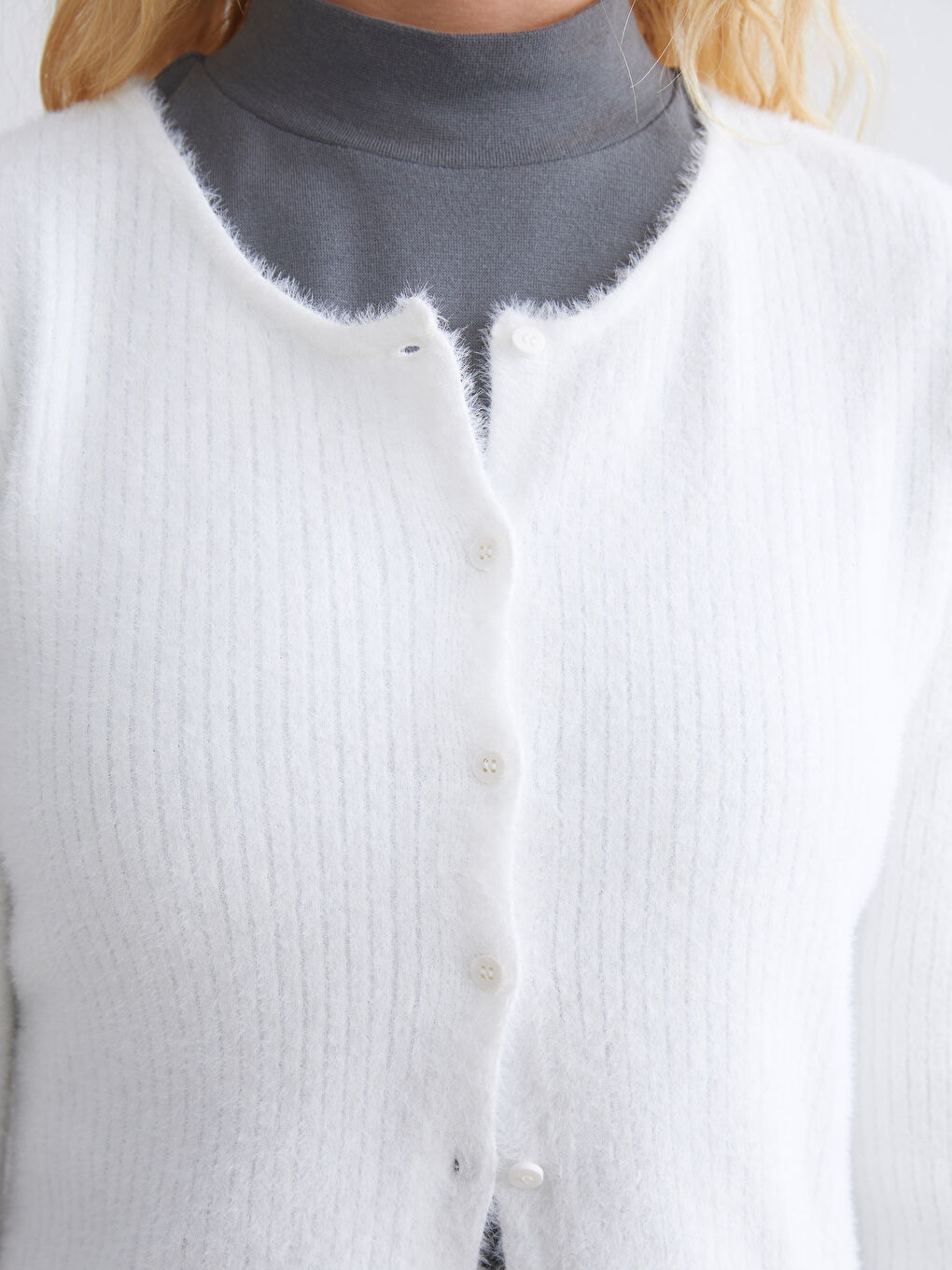 Ekru Bisiklet Yaka Kadın Triko Hırka-2