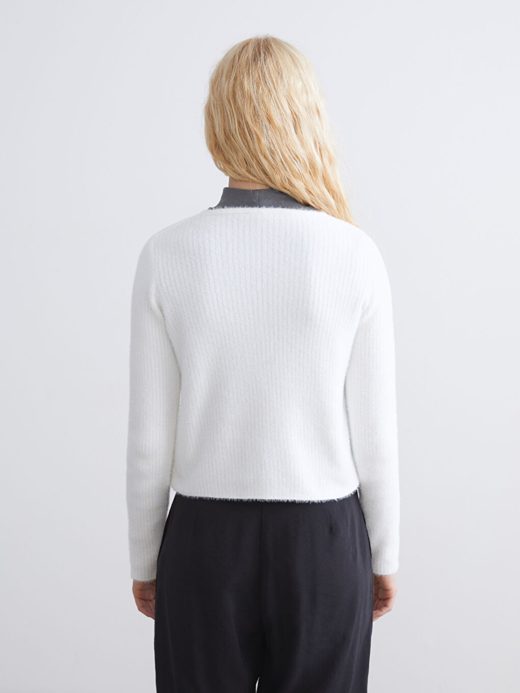 Ekru Bisiklet Yaka Kadın Triko Hırka-3