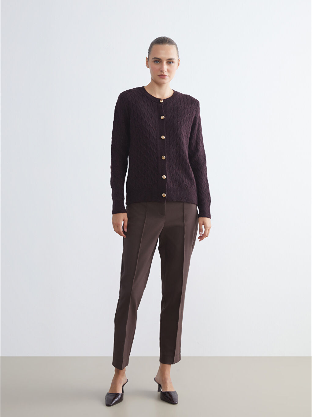 Plus Size Slim Fit Women's Cigarette Pants
