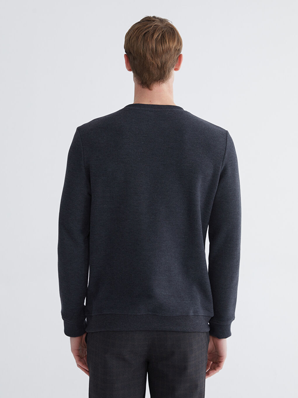 Дөңгелек жағалы ерлерге арналған свитшот-3