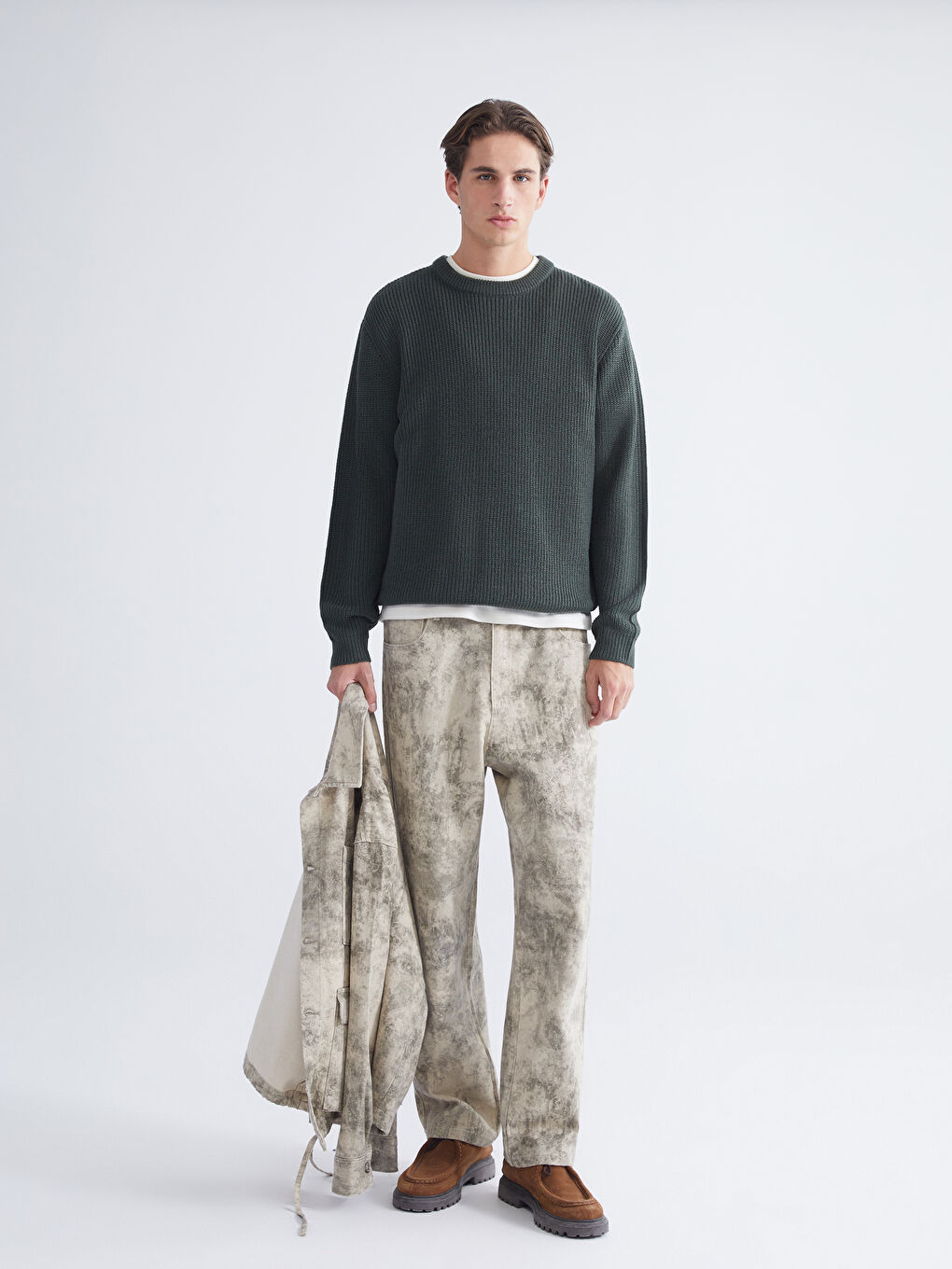 Мужской трикотажный свитер с круглым вырезом и длинными рукавами-1