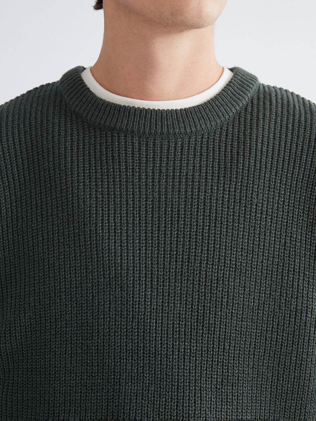 Мужской трикотажный свитер с круглым вырезом и длинными рукавами-2