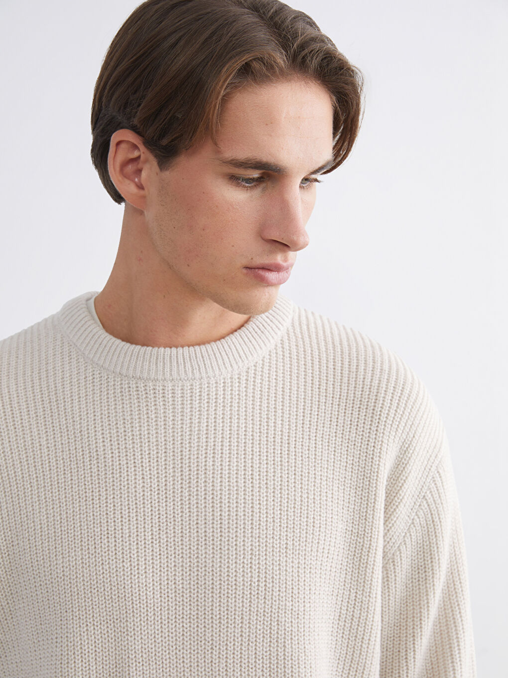 Ерлерге арналған трикотаж ұзын жеңді дөңгелек жағалы жемпір-2