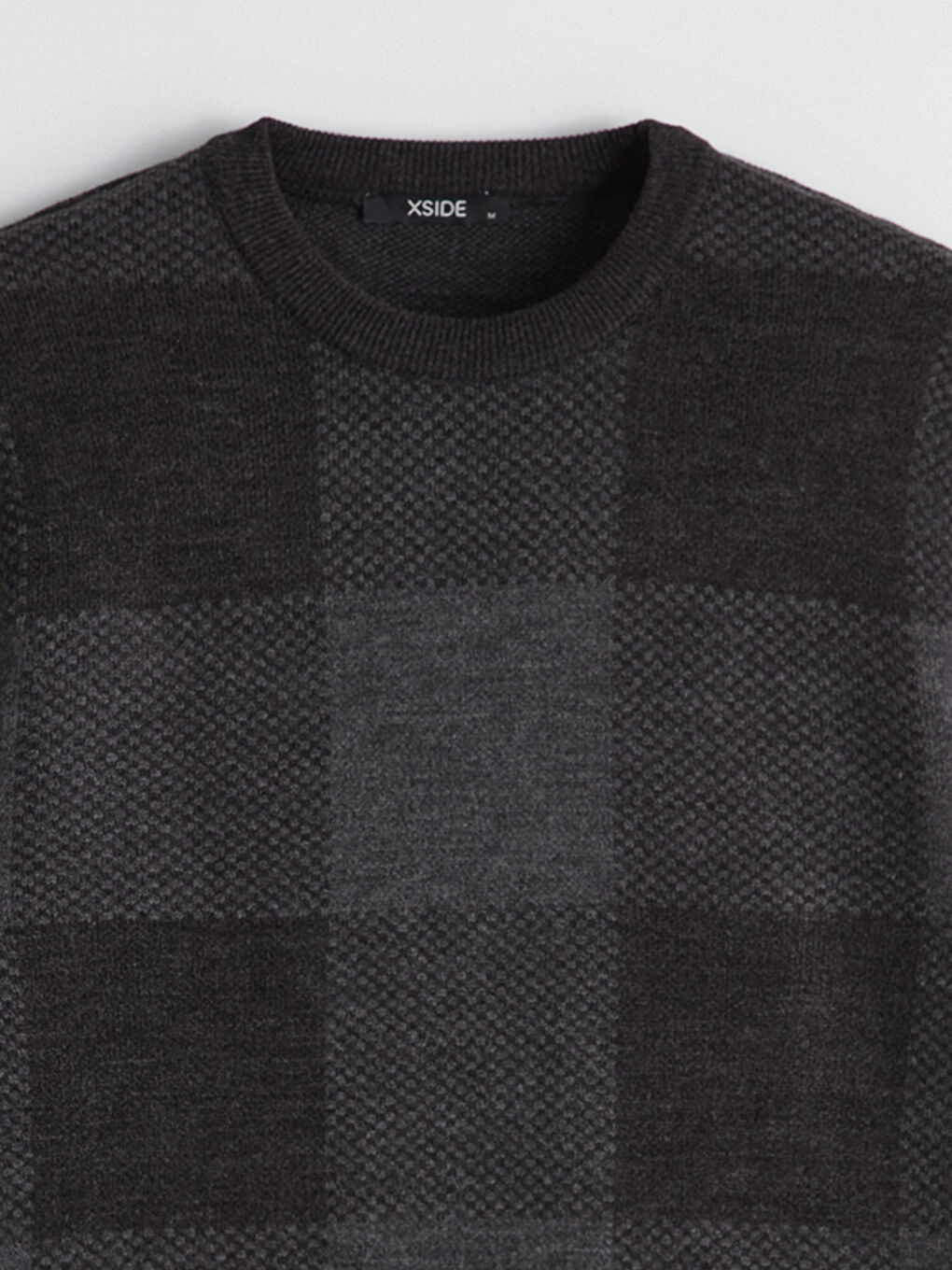 Siyah Bisiklet Yaka Kareli Erkek Triko Kazak-1