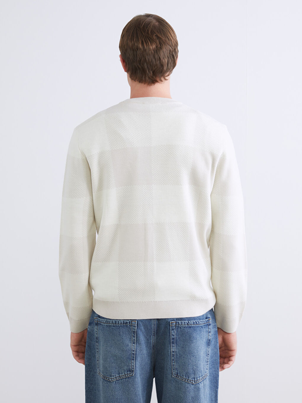 Мужской трикотажный свитер с круглым вырезом и длинными рукавами-3