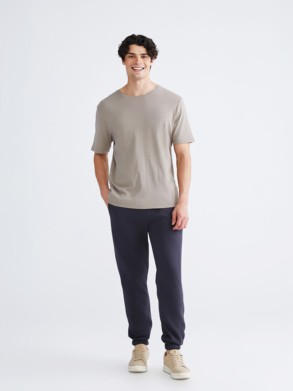 Standard Fit Men's Jogger Sweatpants