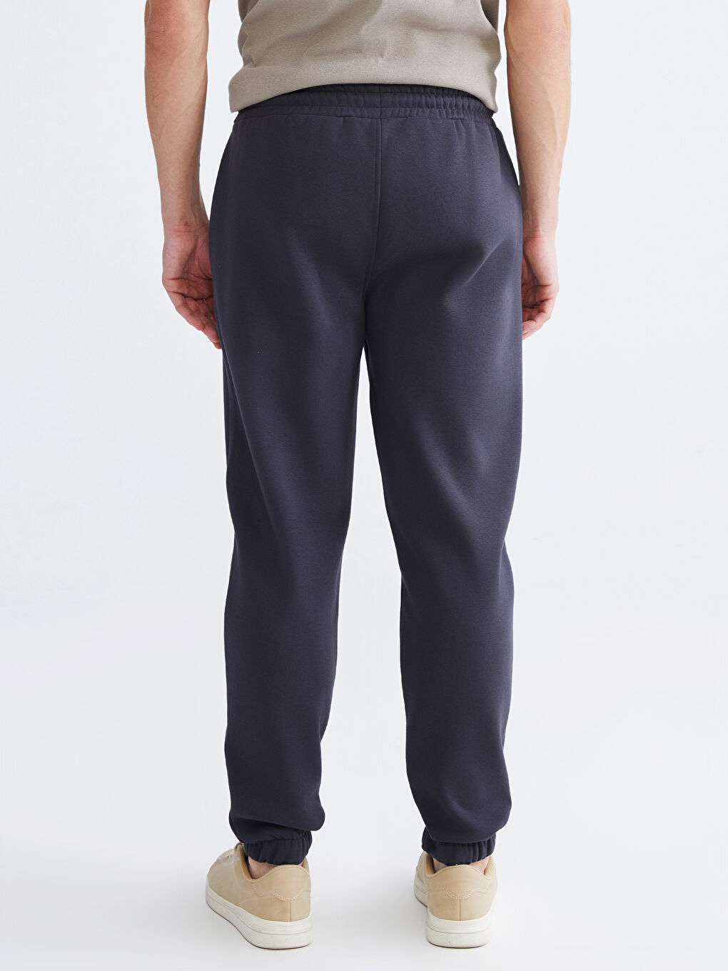 Standard Fit Men's Jogger Sweatpants-3