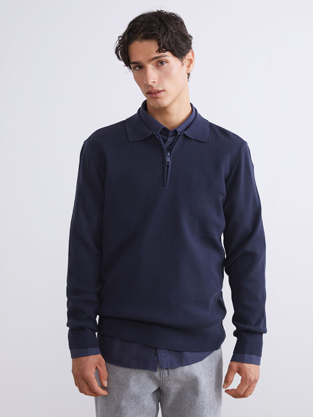 Man NAVY Sweater