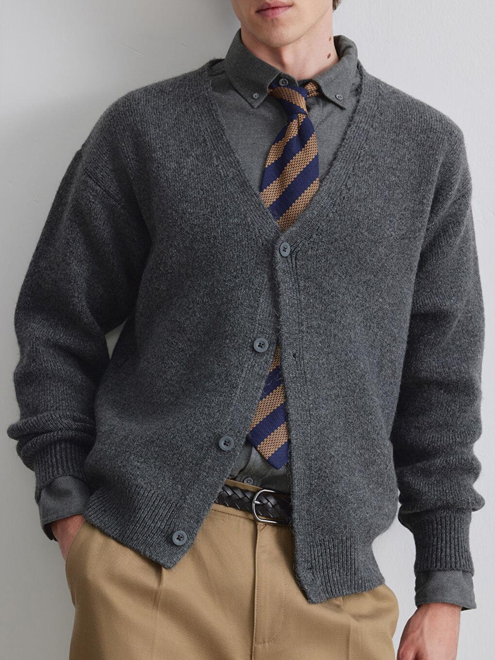 Antrasit V Yaka Erkek Triko Hırka-2