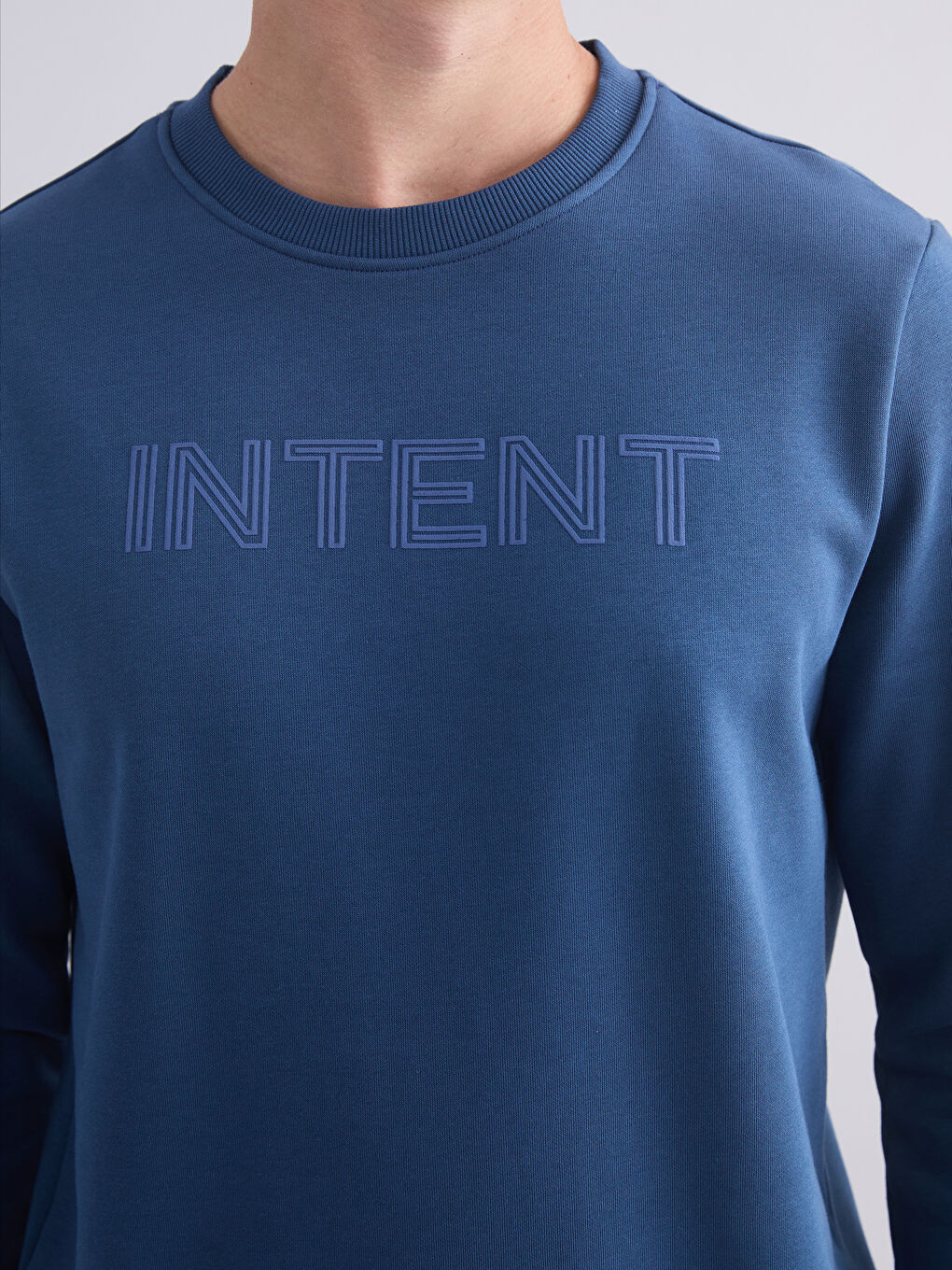 سويت شيرت مطبوع بأكمام طويلة برقبة دائرية للرجال-2