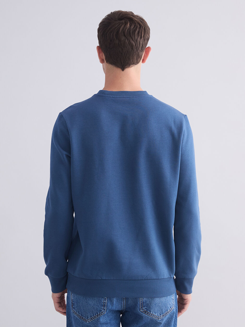 سويت شيرت مطبوع بأكمام طويلة برقبة دائرية للرجال-3