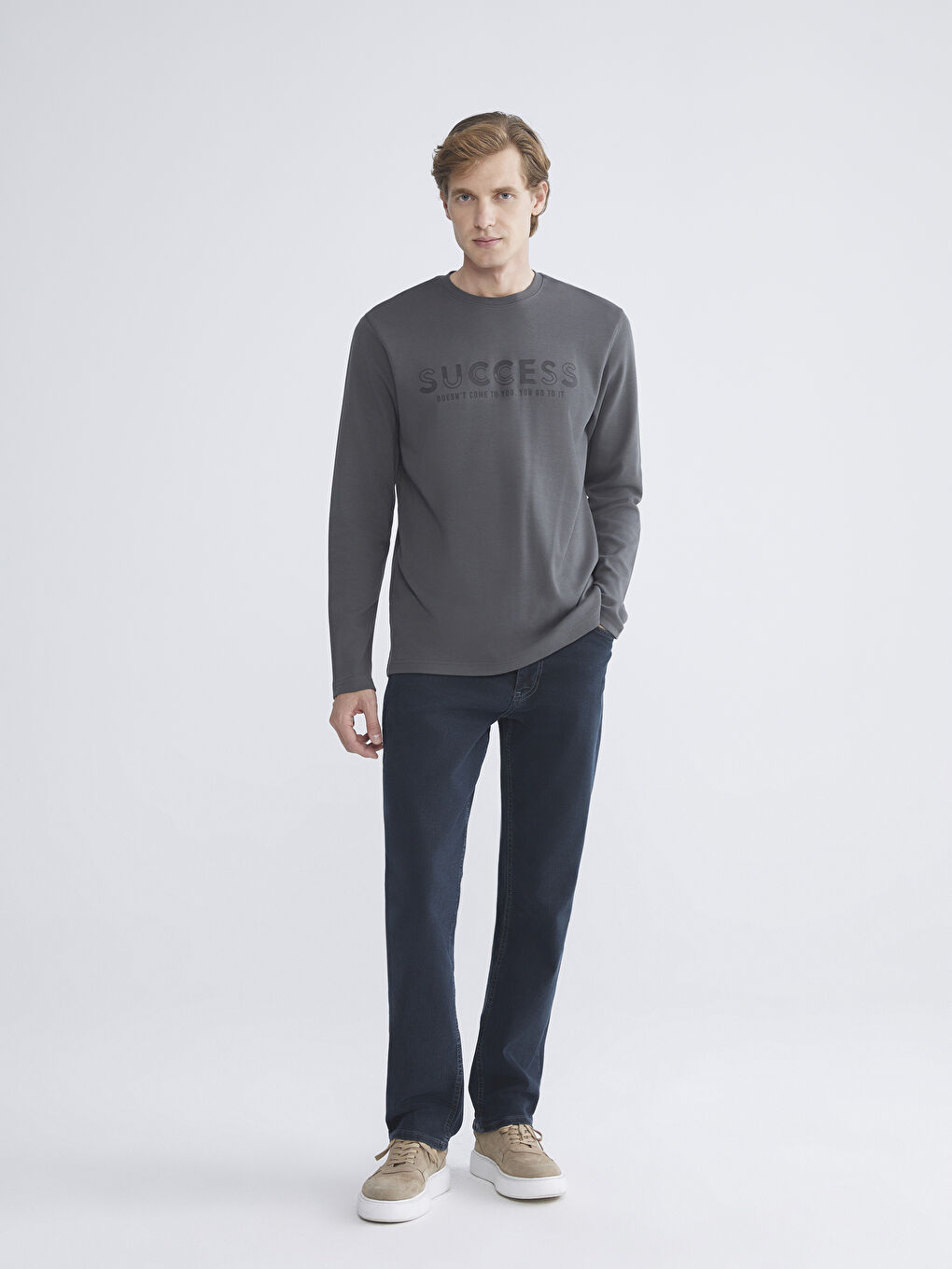 سويت شيرت للرجال مطبوع بياقة دائرية-1