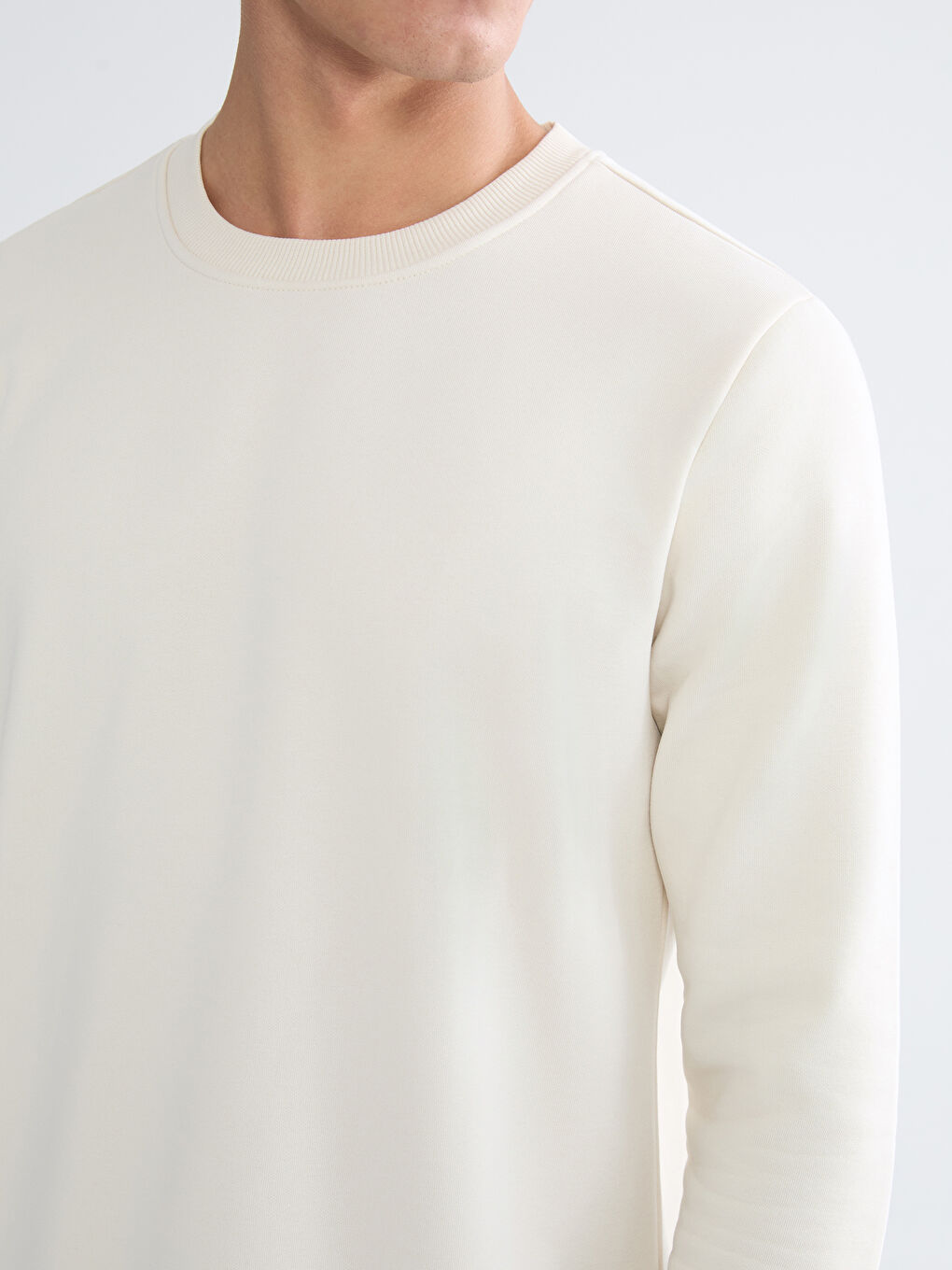 Basic Regular Fit Men's Sweatshirt-2