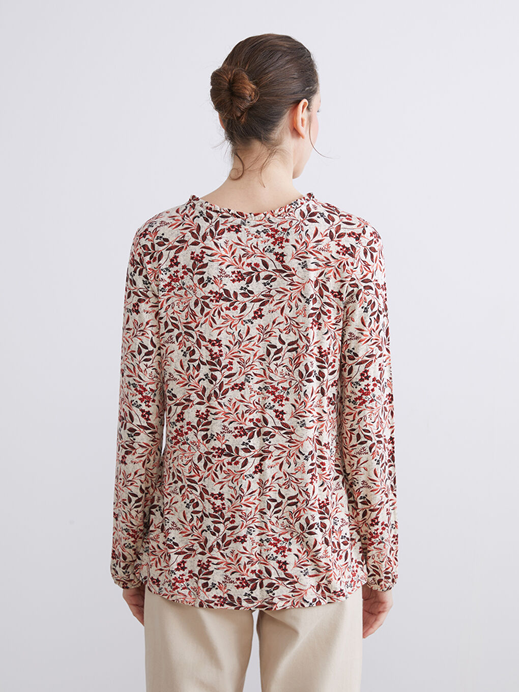 Turuncu Bağlamalı Yaka Desenli Bluz-4